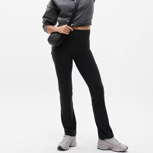 Athleta Elation Straight Leg Pant in Black size M Tall